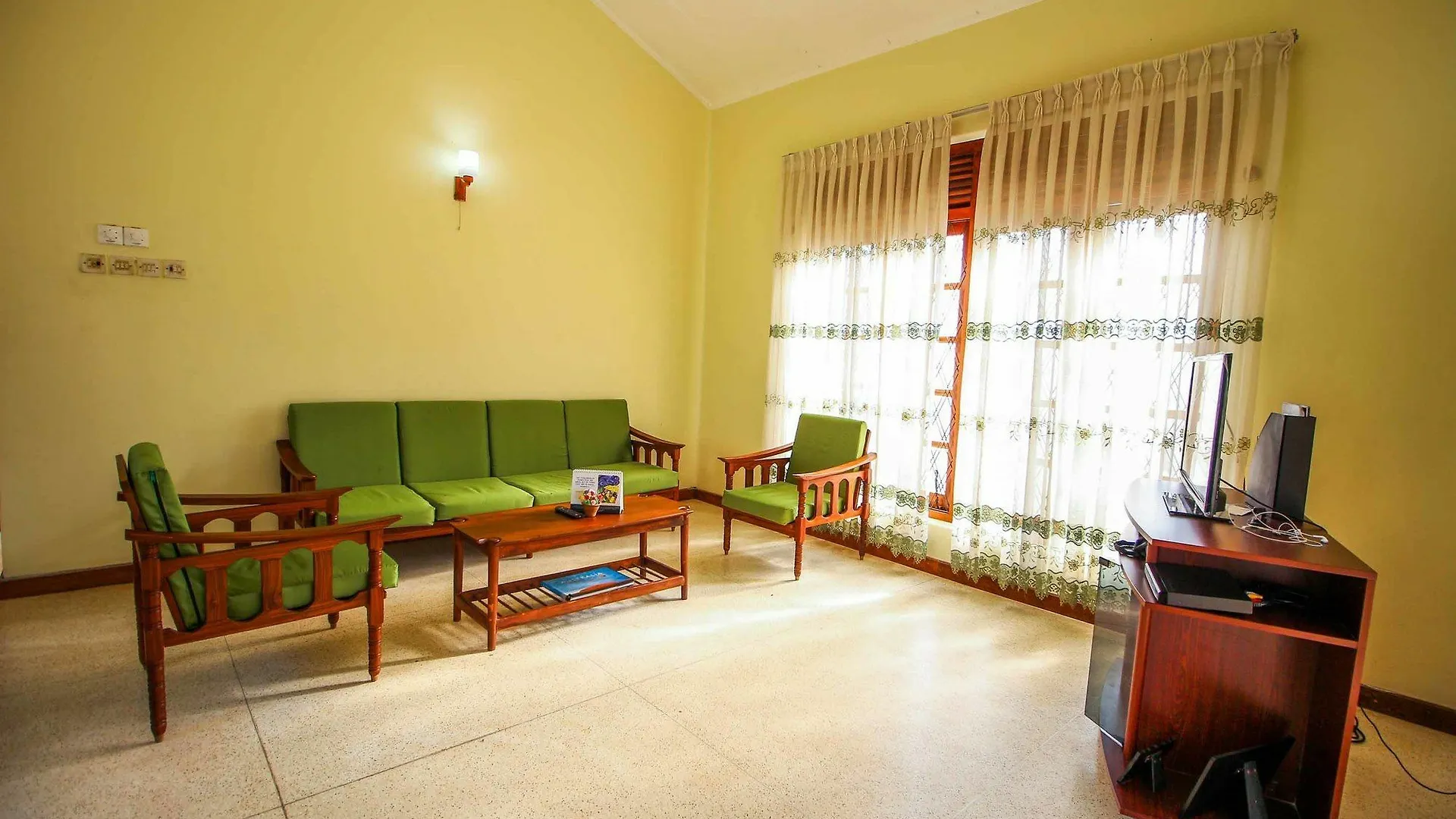 Gasthuis Yoho Airport Way Bungalow Negombo